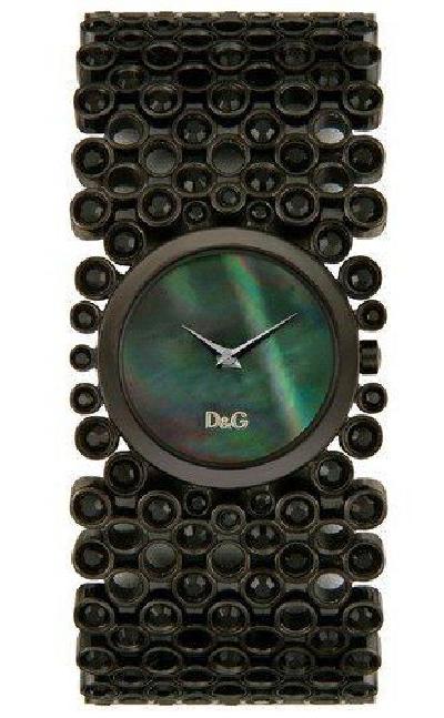 DW0245 € 265.00
